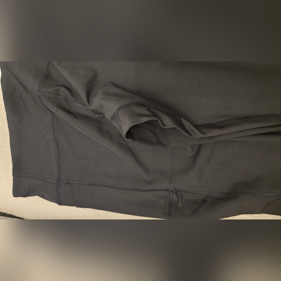 5 for $25 Bundle Deal - Body Glove black Leggings workout tights - Picture 4 of 6